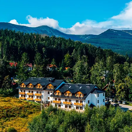 Stacja 605 Aparthotel 4*