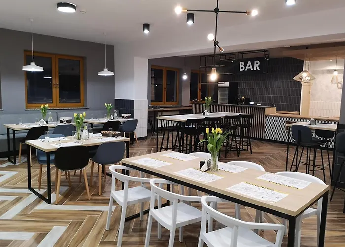 Aparthotel Stacja 605 4*